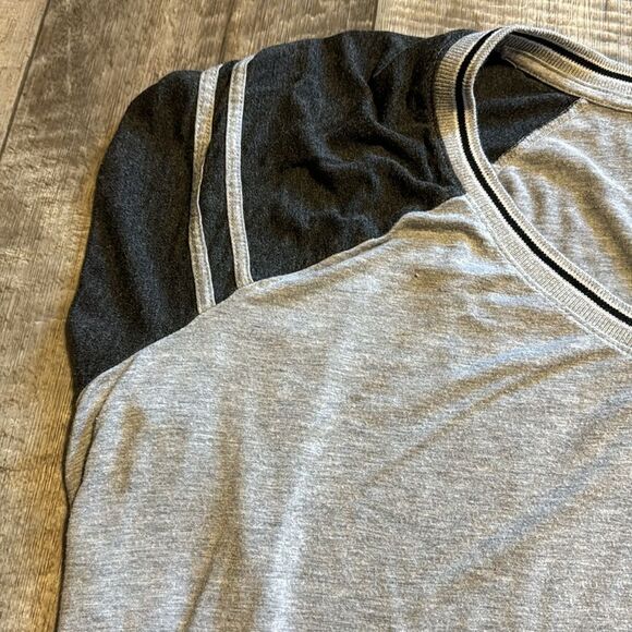 MAURICES short sleeve top- size‎ 3 - Picture 4 of 7